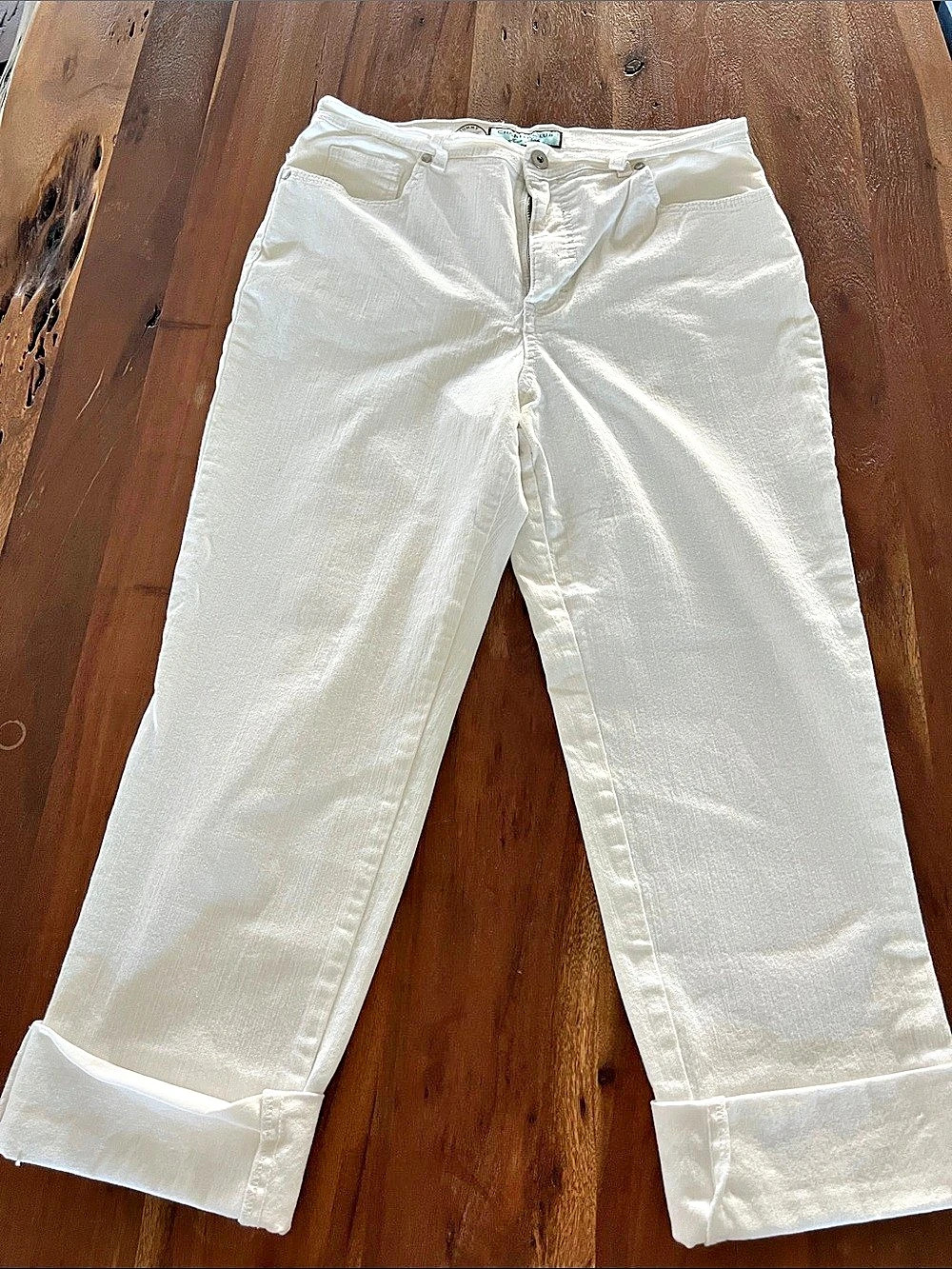 Charter Club Tummy Slimming Classic Narrow Leg Jeans White Waist 10
